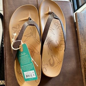 Olukai Flip flops